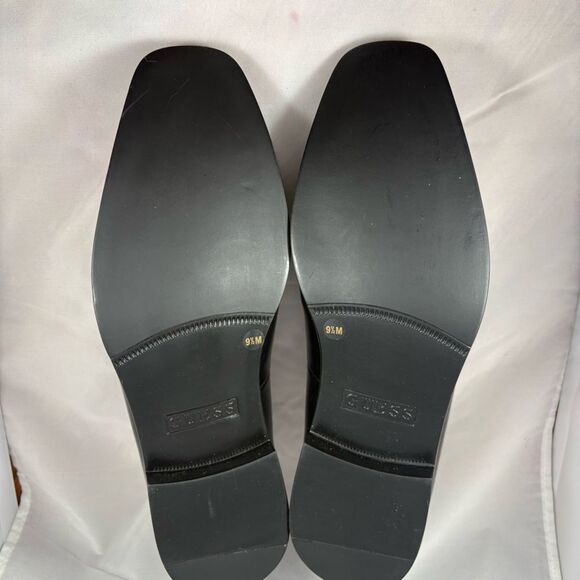 GUESS NEW Black Leather Loafers with Silver Logo Hardware, Size 9.5 - Picture 8 of 8